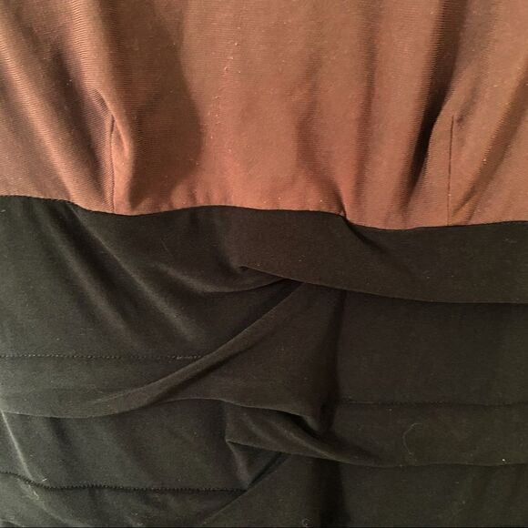 Adrianna Papell Body Con Plum‎ Black Tiered Dress - Picture 4 of 7